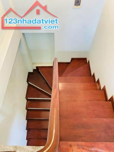 Bán nhà Ngọc Thụy – 40m² – 4 phòng ngủ – sổ đỏ chính chủ – giá hơn 5 tỷ. - 2