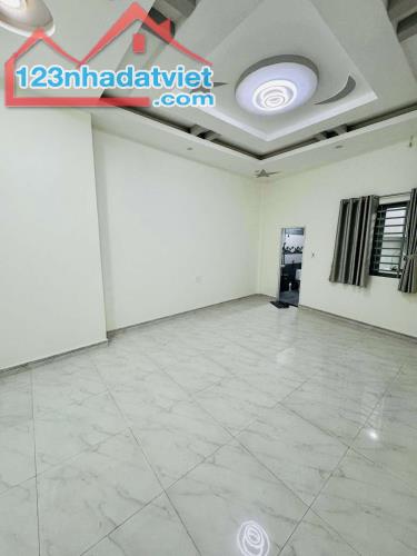 BÁN NHÀ 4 TẦNG ĐẸP - LÊ QUANG ĐỊNH, BÌNH THẠNH - Ô TÔ VÀO NHÀ-50M2 - 4 PN - NỞ HẬU - HOÀN - 1