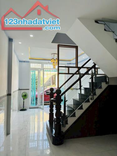 Bán Nhà Sổ Chung DT Sàn 80m2, 2PN, KP4 P.Trảng Dài Biên Hòa