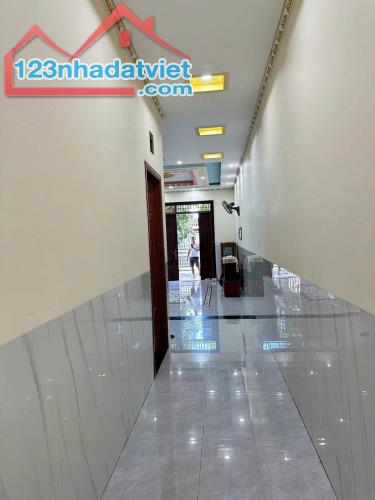 BÁN NHÀ 1T1L P.TRẢNG DÀI NỘI THẤT GỖ MÁI THÁI 140M2 CHỈ 2,69 TỶ - 4