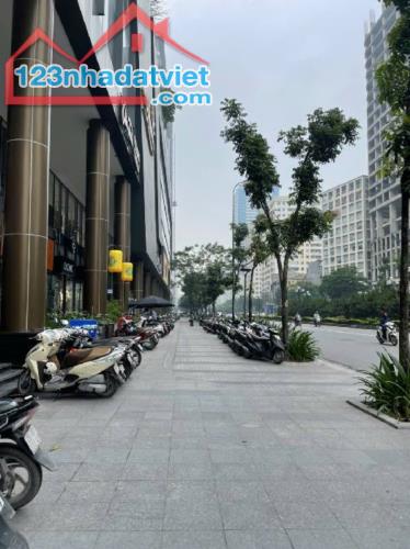 BÁN GẤP SHOPHOUSE TÒA GOLDEN PALM 21 LÊ VĂN LƯƠNG, 365M GIÁ 59 TỶ, KINH DOANH ĐỈNH. - 1