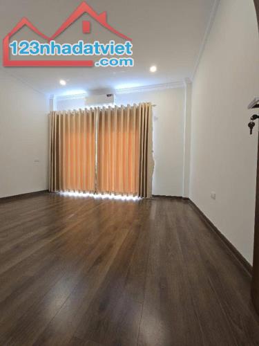 BÁN NHÀ PHÂN LÔ TÂN MAI - 48M², 5PN, GARA Ô TÔ, Ô TÔ TRÁNH, 10.4 TỶ - 4