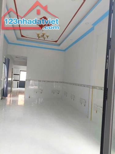 Bán gấp căn nhà cấp 4 ở Tân Hiệp Hóc Môn 5x23 ( 117m2 ) 820 TRIỆU, Sổ hồng riêng - 2