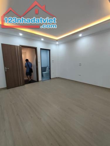 Thịnh Liệt. 46m2. Chỉ 6.2 tỷ. Nhà mới ở luôn. Vị trí vàng. - 2