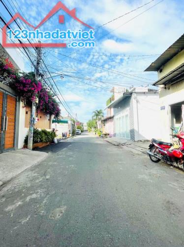 Bán Lô Đất Khu Phố 6 P.Tam Hiệp ngay Trường Tiểu Học Tam Hiệp A cách đường Lý Văn Sâm 100M - 1