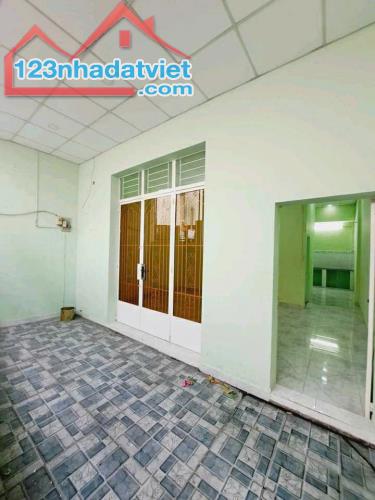 Bán nhà Quận Bình Tân, Chỉ NHỈNH 3 Tỷ, 62M2 - 2