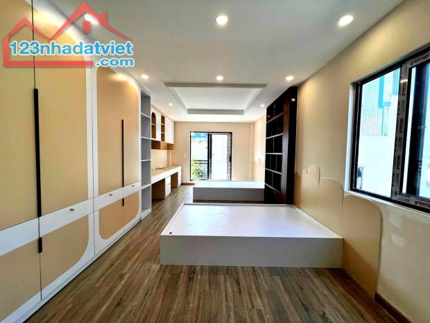 Tuyệt Phẩm Nguyễn Văn Cừ, Lô Góc 48m2, 6 Tầng Thang Máy, Full Nội Thất, Gara, Giá 13,5 tỷ - 4