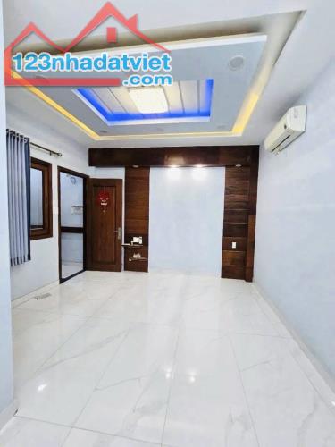 NHÀ SÁT MẶT TIỀN HỒ THỊ KỶ QUẬN 10, HẺM XE HƠI 52M2, NGANG 4M, 4 TẦNG, 4PN, NHỈNH 11 TỶ - 3