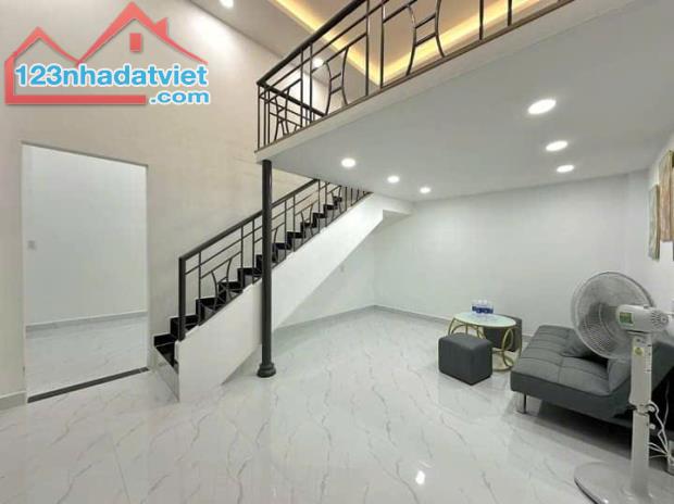 Nhà ngon Huỳnh Tấn Phát, Quận 7, gần 40 M2, 2 tầng , nhỉnh 4 Tỷ - 3