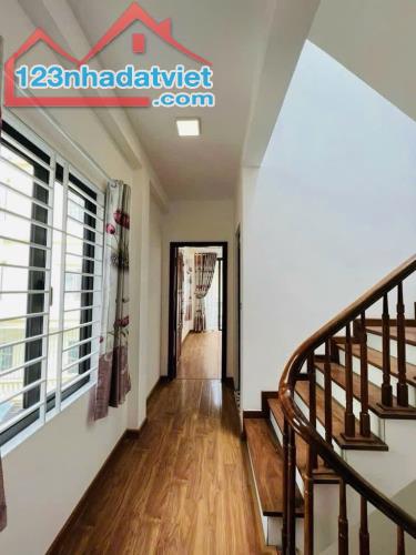 Bán Nhà Bùi Xương Trạch - TX , DT 50m2 , Giá Nhỉnh 10 tỷ , Oto, Lo Góc - 5