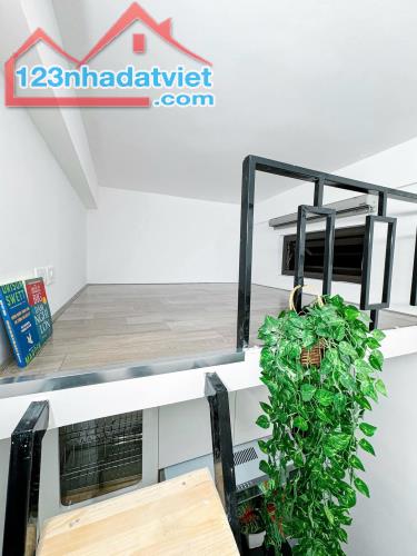 Bán Toà Dòng tiền Nguyễn Đình Hoàn-Gần PHố- 67m2x6T-20 Phòng- Xây Mới! Giá 15.5 Tỷ - 4