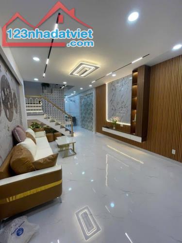 Nhà Bán Ngay Đ.Hương Lộ 2 - 4 tầng - DT Sàn 100m2 - Hẻm Xe Hơi - 3.3 tỷ - Bình Tân - 2