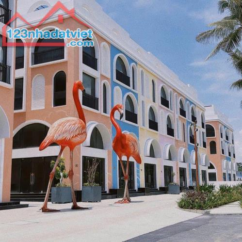 CĂN HỘ ĐẸP - GIÁ TỐT Chính Chủ Cần Bán Căn Shophouse Libera Nha Trang, Căn Góc, View Biển