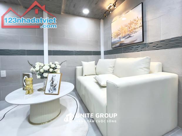 DUPLEX FULL NỘI THẤT, TÒA NHÀ THANG MÁY Ở XÔ VIẾT NGHỆ TĨNH NGÃ 4 HÀNG XANH BÌNH THẠNH - 1