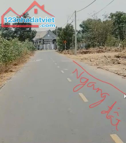 bán lô đất mặt tiền phước hội đất đỏ DT: 1.000m² giá 3 tỷ