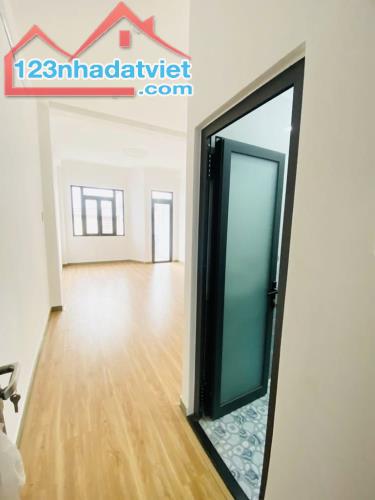 BÁN NHÀ 4 TẦNG 7 PHÒNG NGỦ, 75M2, BÙI MINH TRỰC, QUẬN 8 - GIÁ 7.1 TỶ - SỔ HỒNG - 4