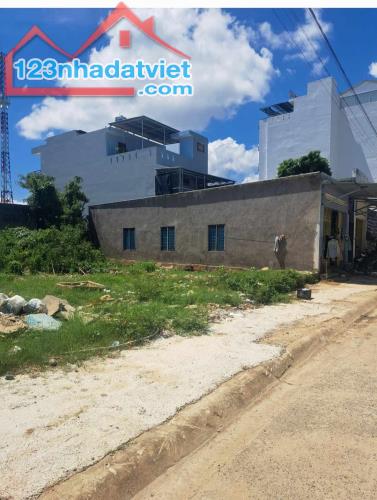 BÁN ĐẤT. NGUYỄN CHÍCH - VĨNH HÒA - DT 100M2 - Đường 7M. Gần biển - Chỉ 1 tỷ 250tr. - 2