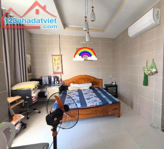 SIÊU PHẨM NGUYỄN DUY TRINH, PHÚ HỮU, THỦ ĐỨC, 3 TẦNG, 60M2, 4PN, NHỈNH 4 TỶ. - 2