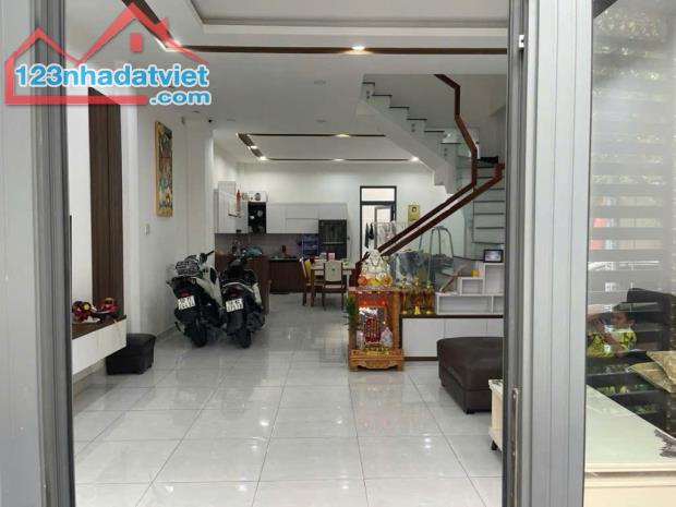 Bán Nhà 3 Tầng,Gần BV Lê Văn Thịnh,Quận 2, 65m2 (6 x 11 ),Hẻm xe hơi thông, Mới đẹp Ở Ngay - 3