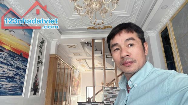 Bán căn nhà ngay Chợ Đầu Mối Hóc Môn 80m2, 3 tầng 4 phòng khép kin" - 5