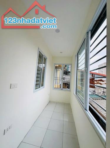 Bán nhà tập thể Kim Liên, Phương Mai Đống Đa, 60 m2 (sổ 35 m2), 2 thoáng, 2.98 tỷ. - 2