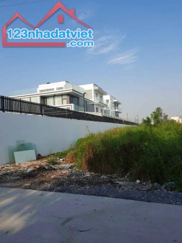 BÁN LÔ ĐẤT 110M2- GIÁ CHỈ 1 TỶ 200 - PHẠM VĂN HAI - GỌI CHO EM XEM ĐẤT