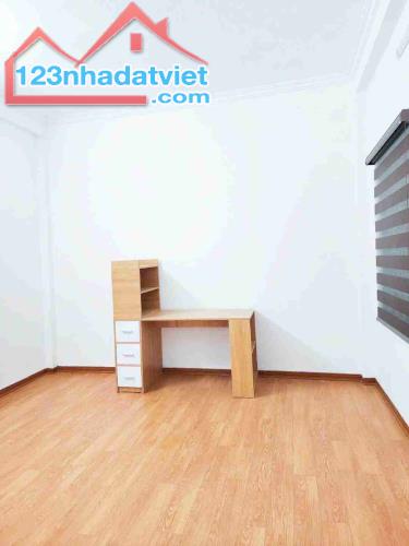 Chủ nhà cần bán gấp ở tại Vũ Trọng Phụng-Thanh Xuân. Diện tích 37m2x5T Giá 7.25 Tỷ - 3