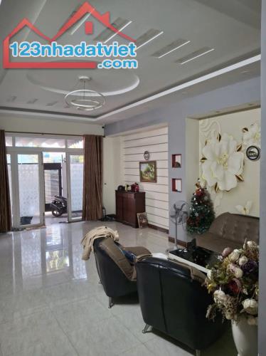 TÔ NGỌC VÂN - MẶT TIỀN ĐƯỜNG - 95M2 - NGANG 5.4M - 3 TẦNG BTCT -  7.7 TỶ. - 1