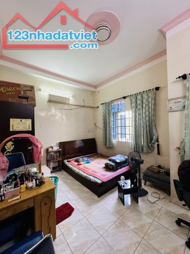 Bán Nhà Khu Bàu Cát 3 Tầng 82m2 Ngang 5.5m Ở Ngay Chỉ 10 Tỷ 3 - 2