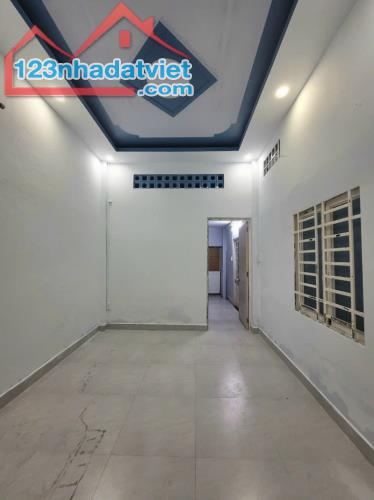 7.9 tỷ MẶT TIỀN TRẦN KẾ XƯƠNG  - PHÚ NHUẬN - NHÀ MỚI ĐẸP NỞ HẬU. - 3