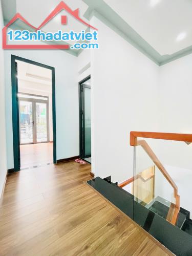 Bán nhà mới 2 tầng 2PN, 4m x 10m, shr hoàn công đủ, Trung Mỹ Tây Q.12, chỉ 3 tỷ hơn. - 2