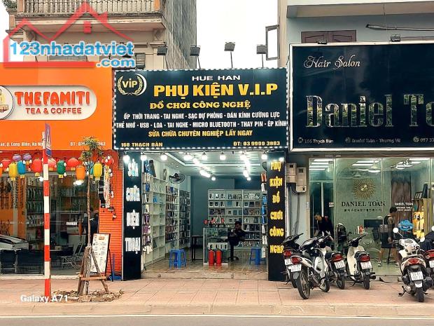 CỰC RẺ! Nhà 42m2 mặt phố Thạch Bàn-hàng xóm Aeon, kinh doanh tấp nập, chỉ 11.5 tỷ.