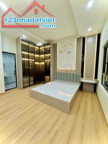 Nhà mới phố Nguyễn Khoái 5 tầng x 30m2 giá 4.95 tỷ - 4