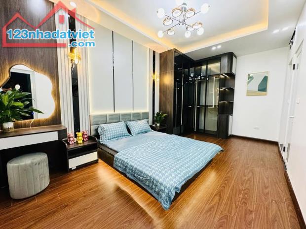 NHÀ ĐẸP THUỴ KHUÊ TÂY HỒ, 29M*5 TẦNG, MT 5M, LÔ GÓC Ô TÔ ĐỖ CỬA, CHỈ NHỈNH 7 TỶ - 2