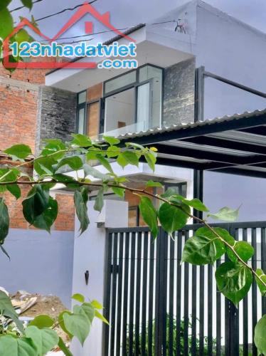 Bán NHÀ 2 TẦNG KIỆT 62 THANH HẢI  TP HUẾ CAO RÁO FULL NỘI THẤT