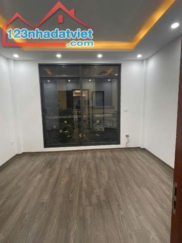 Nhà gần KĐT Văn Khê – Giá mới chỉ 7.99 tỷ, 39.8m²