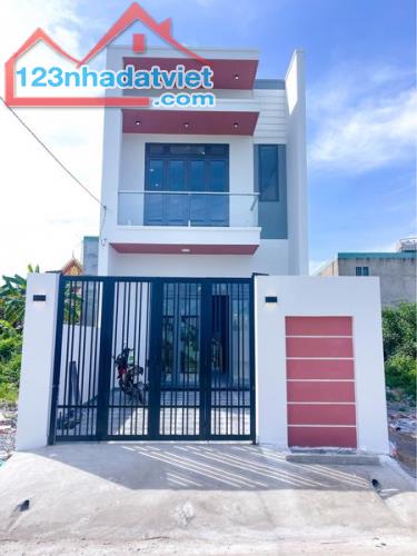 Nhà 2 lầu xây mới mặt tiền kinh doanh, cuối Đồng Khởi Biên Hoà_105m2