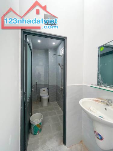 Nhà 2 lầu xây mới mặt tiền kinh doanh, cuối Đồng Khởi Biên Hoà_105m2 - 4