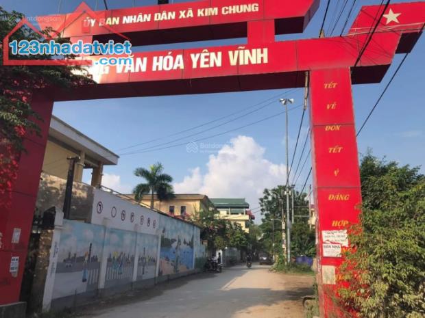 Bán nhà Yên Vĩnh,sát KĐT hinode 40m2 4 tầng Mt 4m ngõ thông , ô tô 30m giá 4,35 tỷ