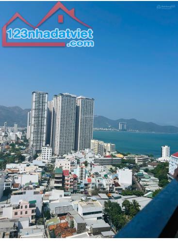 Hot! Chính chủ cần bán căn hộ view trực diện biển Nha Trang giá chỉ 1 tỷ 330