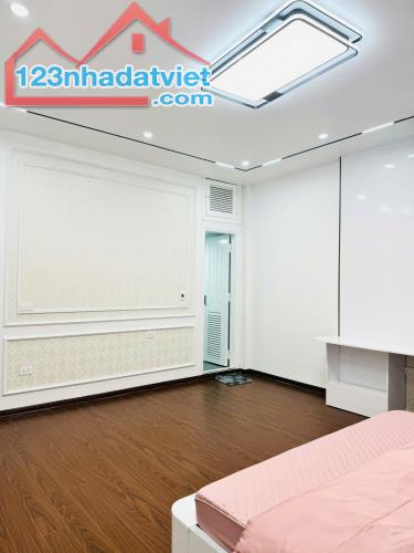 Bán Nhà Ngõ 189 Phố Nguyễn Ngọc Vũ 47m2 x 5 tầng, 5 phòng ngủ đầy đủ công năng, fuul nội - 3