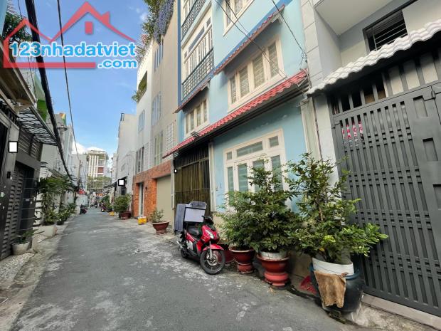 Nhà 2 tầng, 49m², Hẻm xe hơi, Vườn Lài, Tân Phú, 5.8 tỷ, Shr