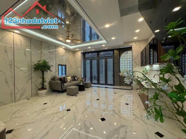 SIÊU PHẨM BÀ HOM Q.6 - 40M2 - 3 TẦNG LUNG LINH CHỈ NHỈNH 5 TỶ TL - 1