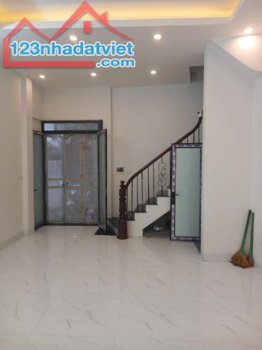 Đông Thiên 4T.*42M2 👉NHÀ ĐẸP - DÂN TỰ XÂY - SỔ ĐỎ CHÍNH CHỦ - DIỆN TÍCH TO - 0933942668 - 2