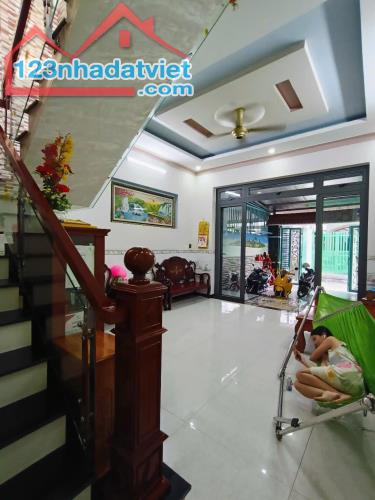 😍BÁN NHÀ ĐẸP😍 125M2 SỔ RIÊNG-SÁT CHỢ VIỆT KIỀU-TÂN THÔNG HỘI-CỦ CHI - 2