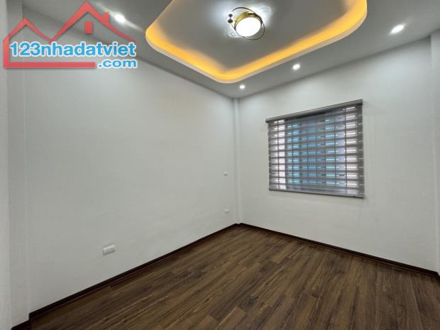 BÁN GẤP NHÀ VƯƠNG THỪA VŨ – THANH XUÂN, LÔ GÓC - 3 MẶT THOÁNG - NỘI THẤT XA HOA - Ở SƯỚNG. - 2