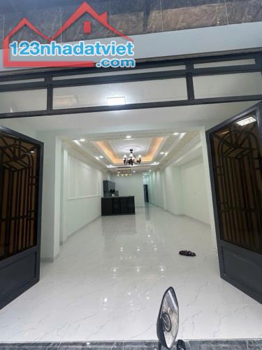 Nhỉnh 5 Tỷ- Nhà Mới 75m2- Xe Tải Sát Nhà Đường Nguyễn Văn Khối P9 Gò Vấp