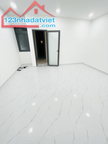 Bán nhà mặt tiền căn goc Mai Văn Vĩnh & Nguyễn Thị Thập, Q7. Dt lớn 125m2(5×25) chỉ 22Ty. - 3