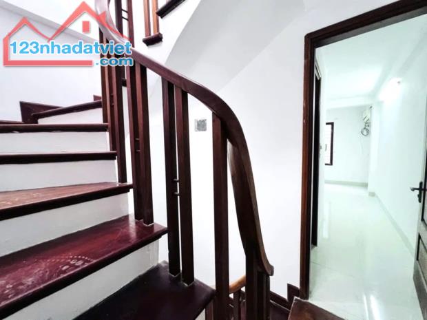 🏠 p/lô Đường láng 2 mặt thoáng 1 bước ra ô tô tránh VÍP DT22m-5t-MT3m giá chỉ 5xx tỷ