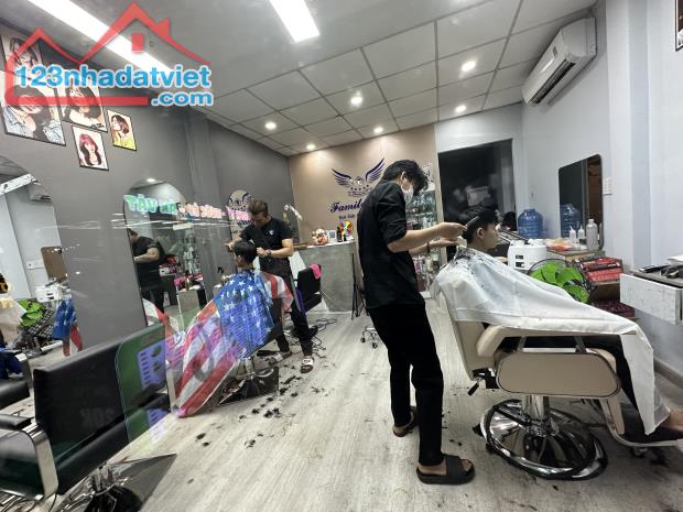 HOT .... HOT Hãy đến với family hair để trải nghiệm những dịch vụ tuyệt vời nhất... - 2